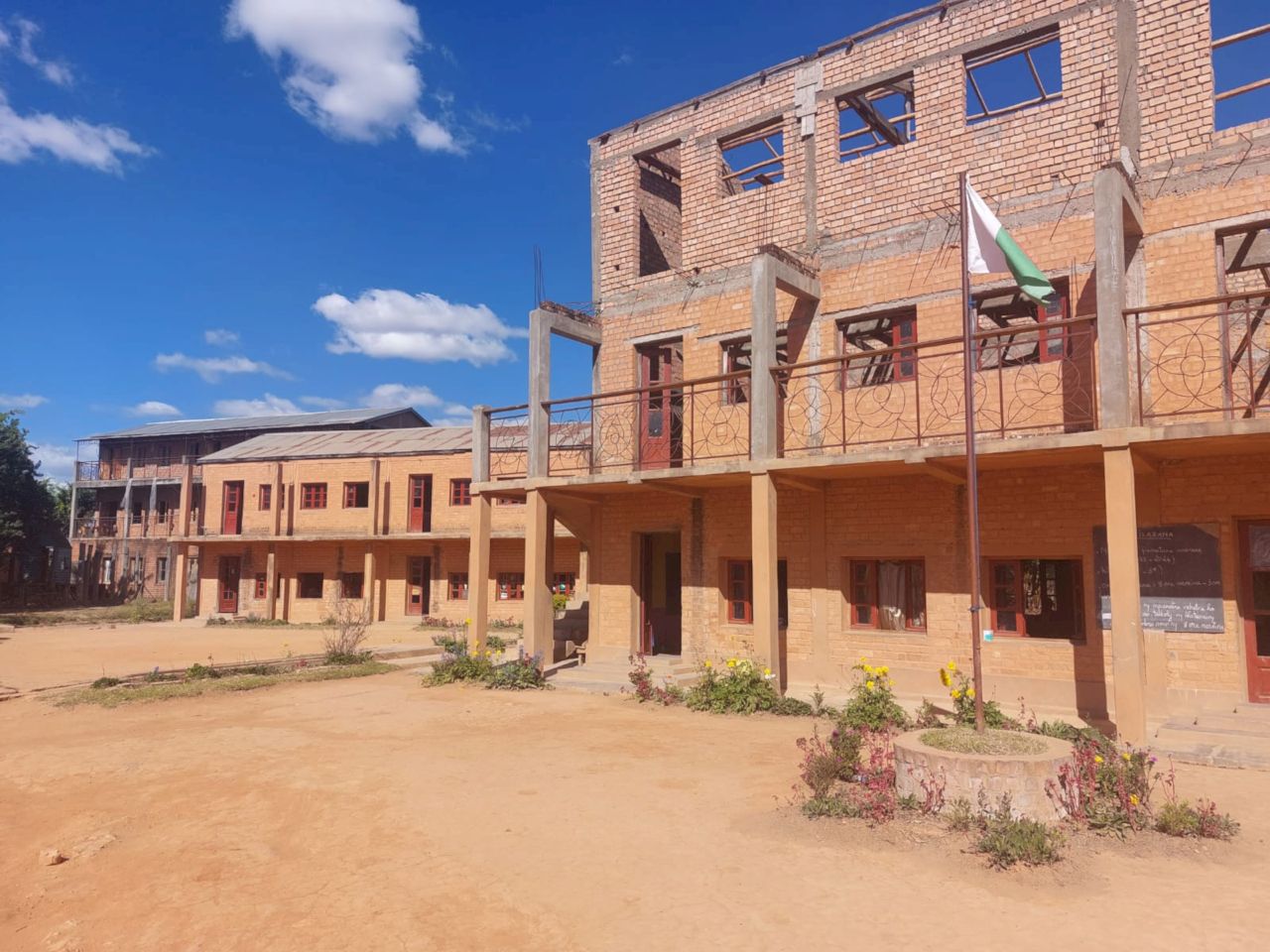 Construction d'une école à Tana - OTM